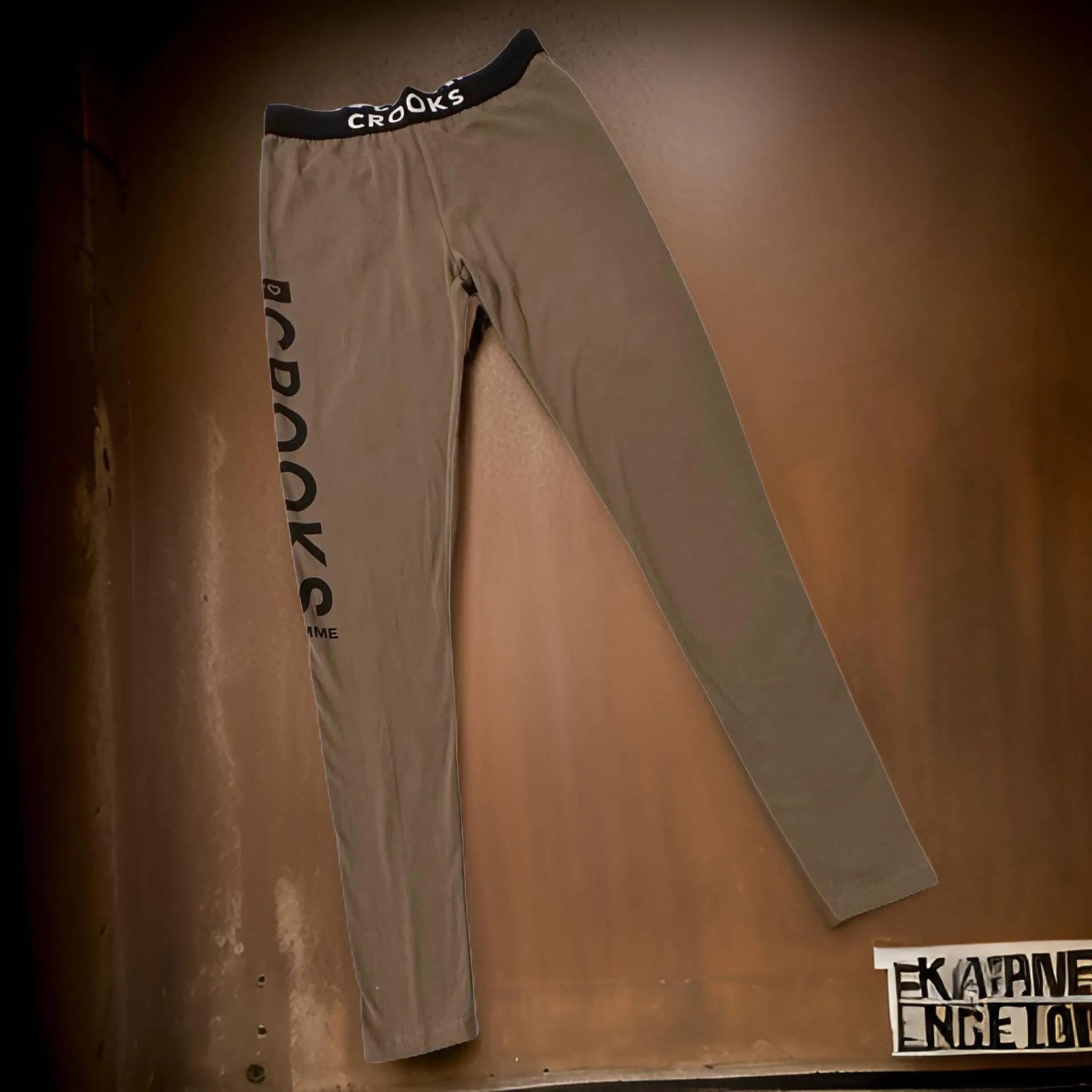 *CROOKS & CASTLES* (DARK TAUPE) ~CROOKS FEMME~ KNIT LEGGINGS FOR WOMEN