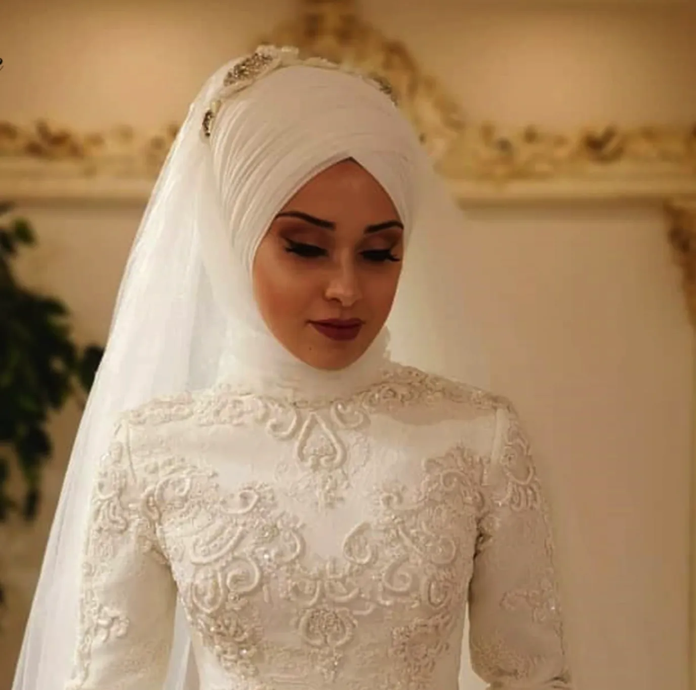 Elegant Long Sleeve O Neck Muslim Tulle Wedding Dress, Plus  Sizes Available