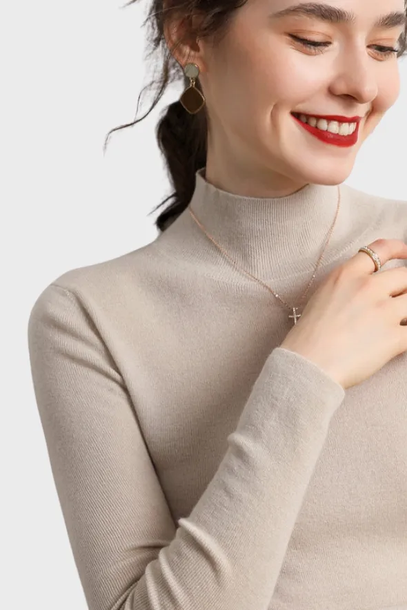 Fitted Mock-Neck Merino Sweater