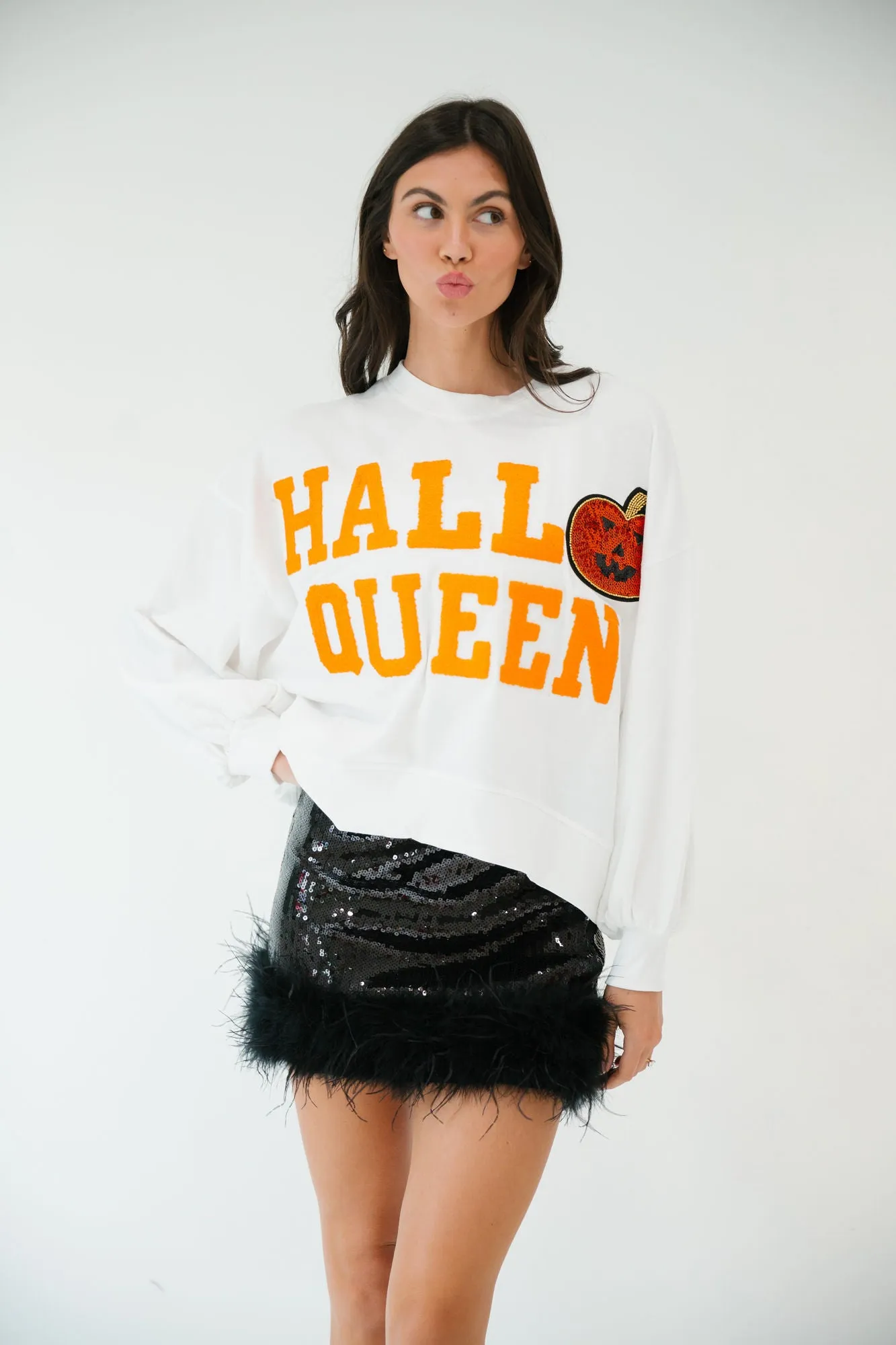 HALLOW QUEEN PUMPKIN PULLOVER