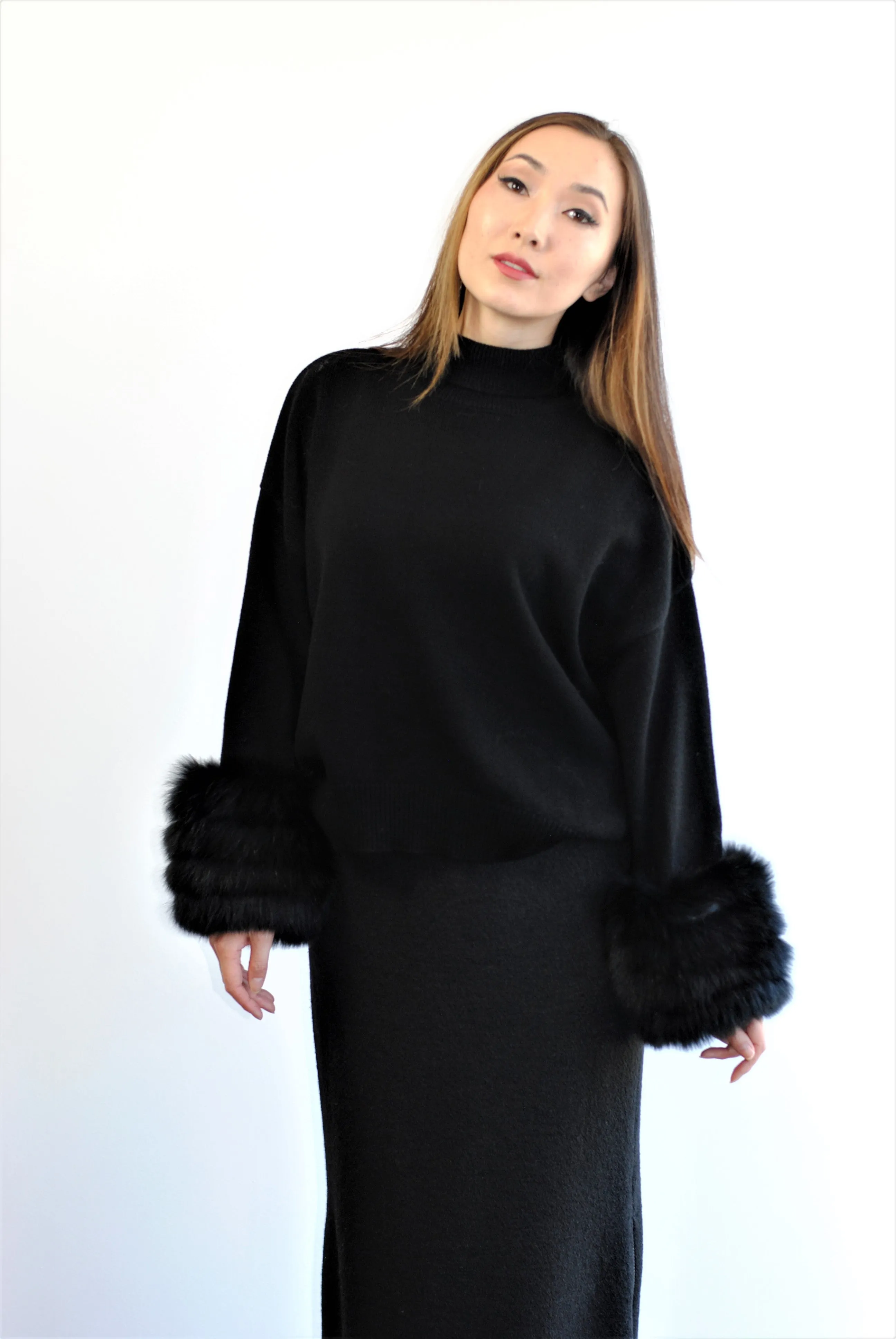 JEN Detachable Fox Fur Cuff Luxury Merino Wool Pullover Sweater