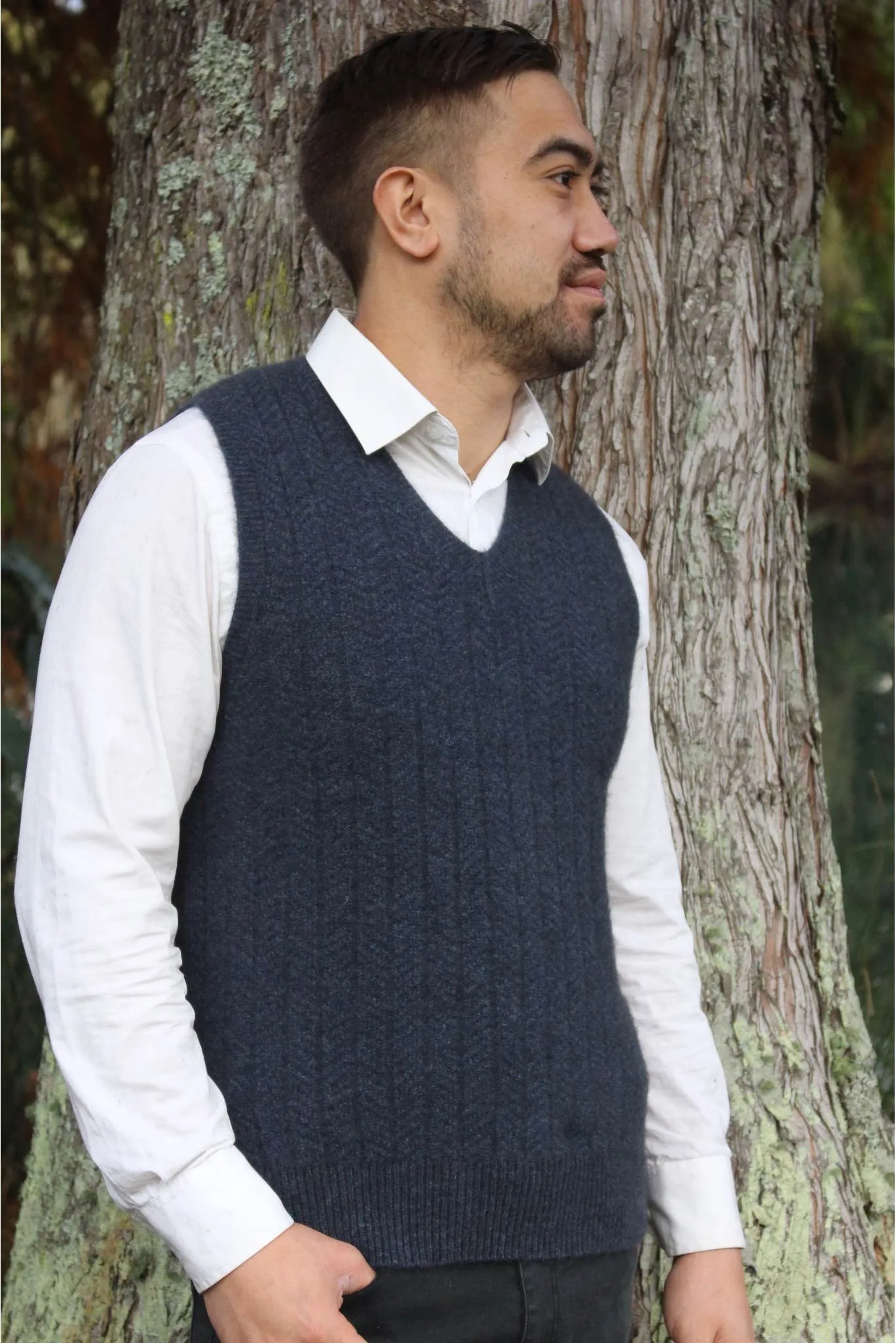 Lothlorian Pullover Vest in Merino Wool and Possum Fur