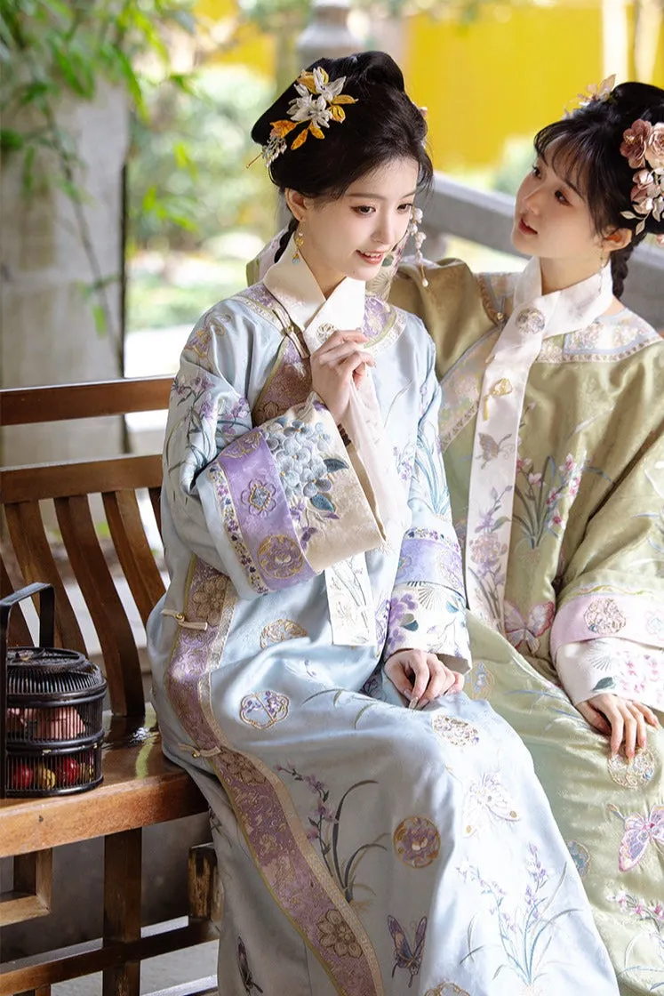 Meng Meng 萌萌 Qing Dynasty Embroidered Changyi Dress