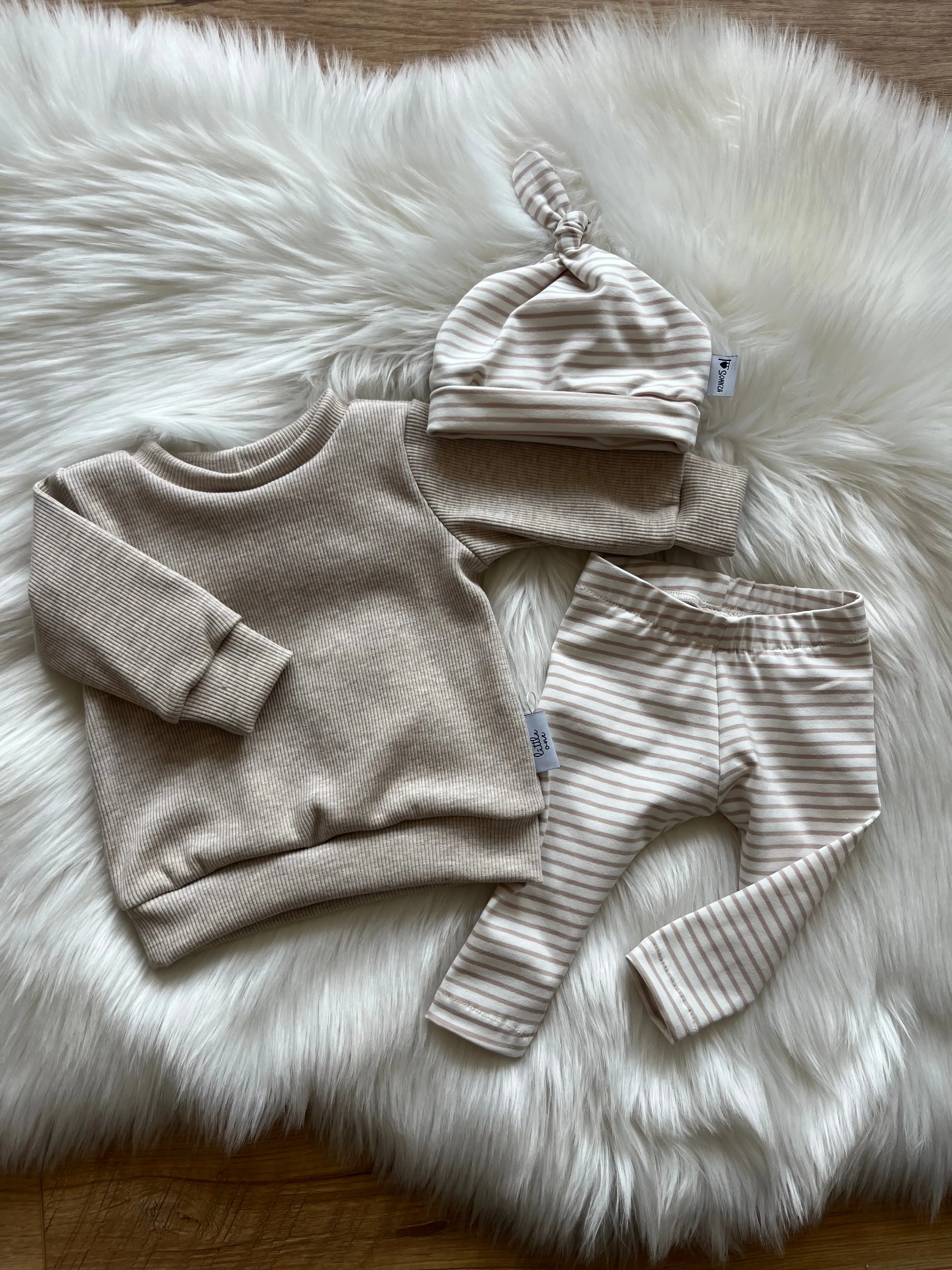 Outfits Stripes aus der Newborncollection