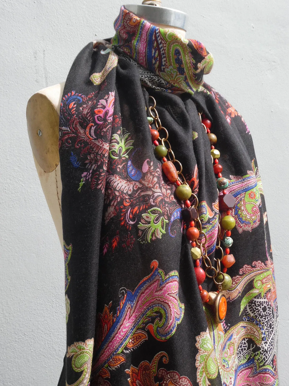 Shawl Silk And Cashmere Paisley Black and Bright