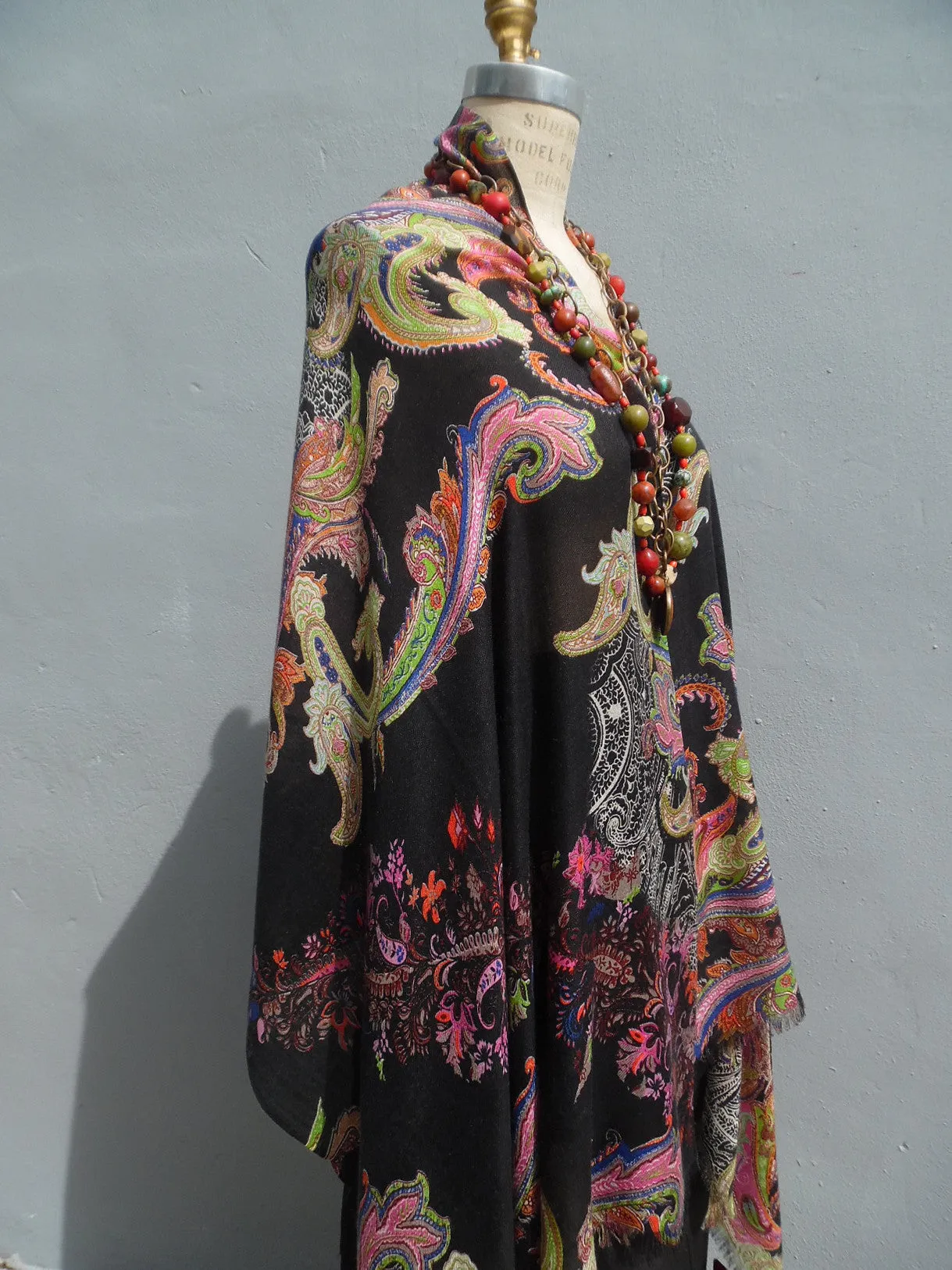 Shawl Silk And Cashmere Paisley Black and Bright