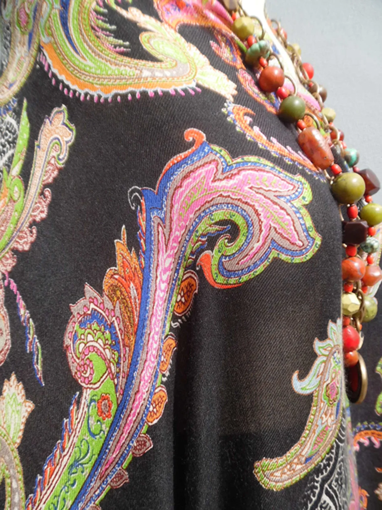 Shawl Silk And Cashmere Paisley Black and Bright